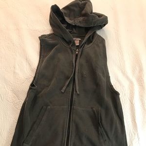 Sleeveless hoodie
